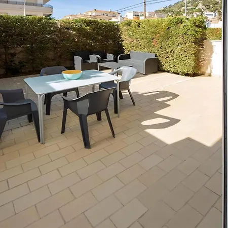 Apartment Ferranelles Mit Grosser Terrasse *